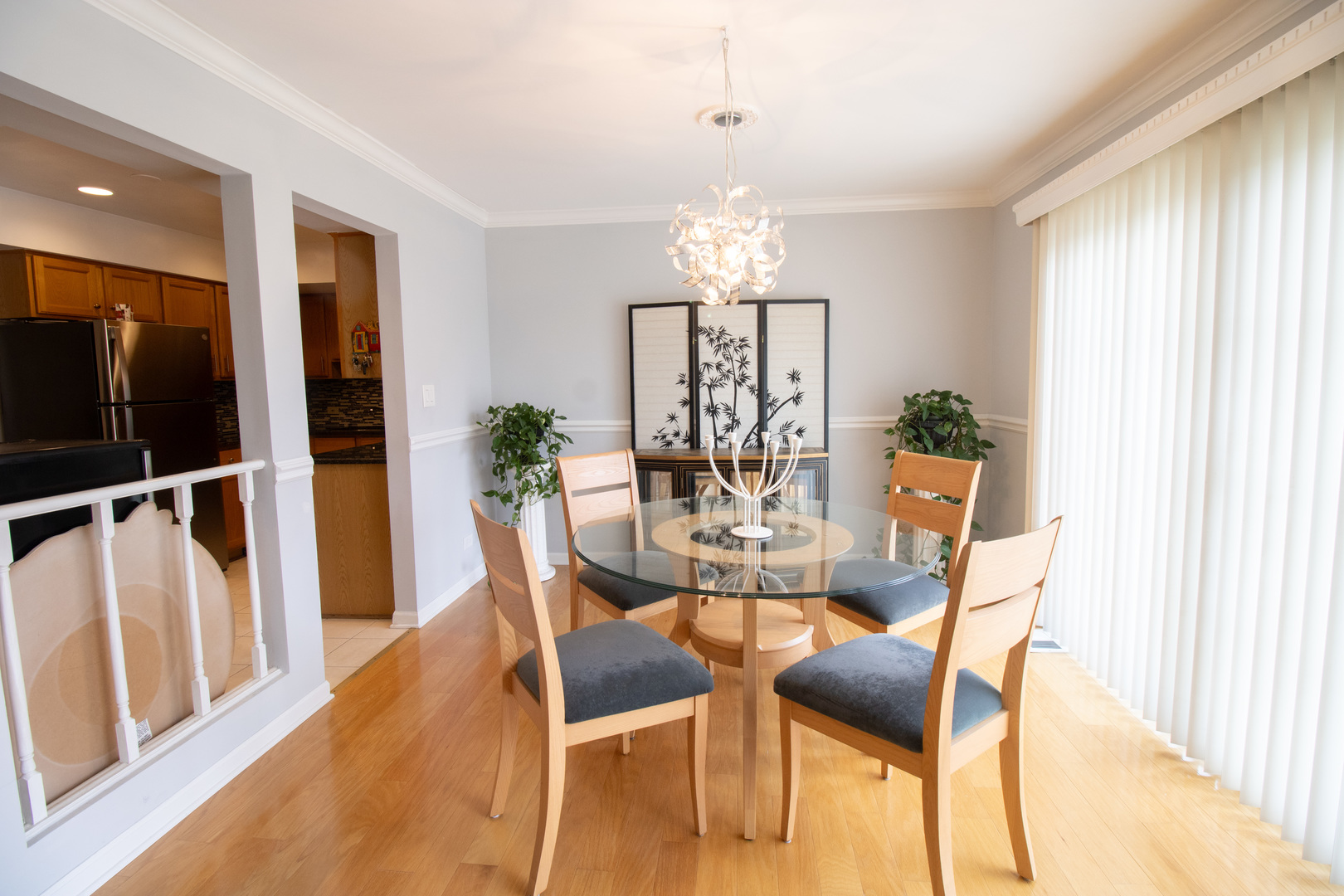 120 Carriage Way Drive #202B, Burr Ridge, IL 60527