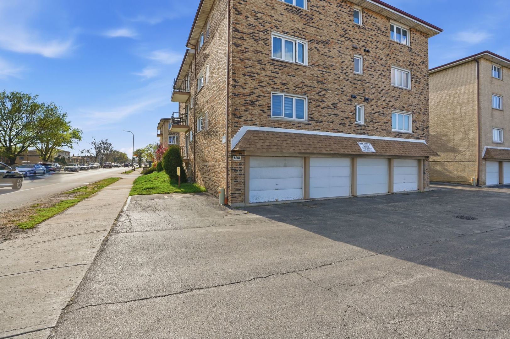 6257 S Newland Avenue #1N, Chicago, IL 60638