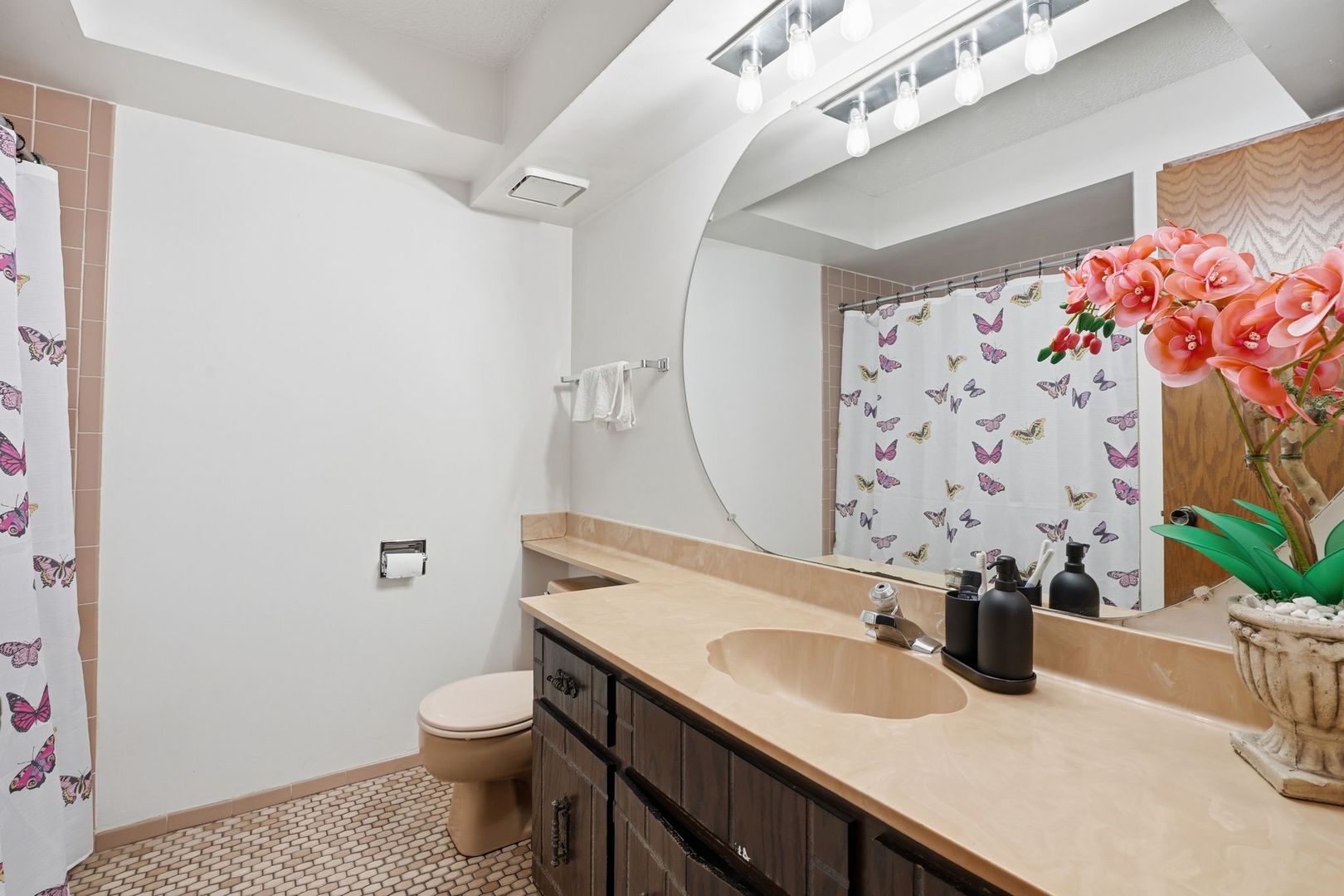 6257 S Newland Avenue #1N, Chicago, IL 60638