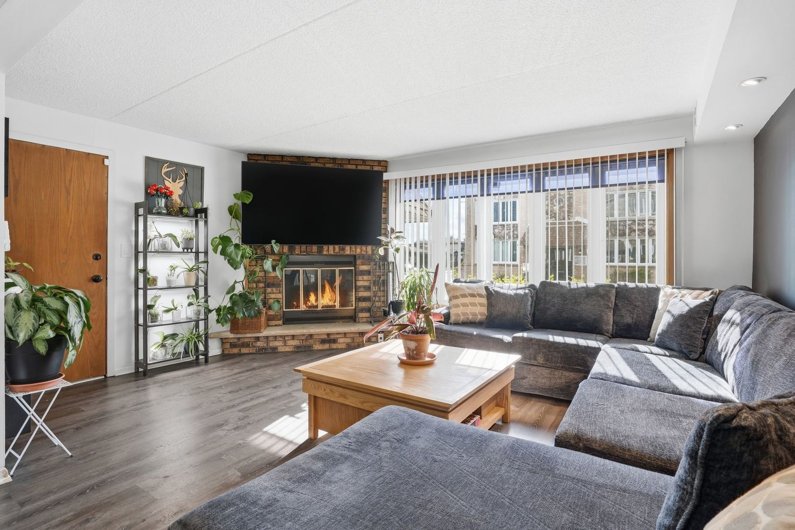 6257 S Newland Avenue #1N, Chicago, IL 60638