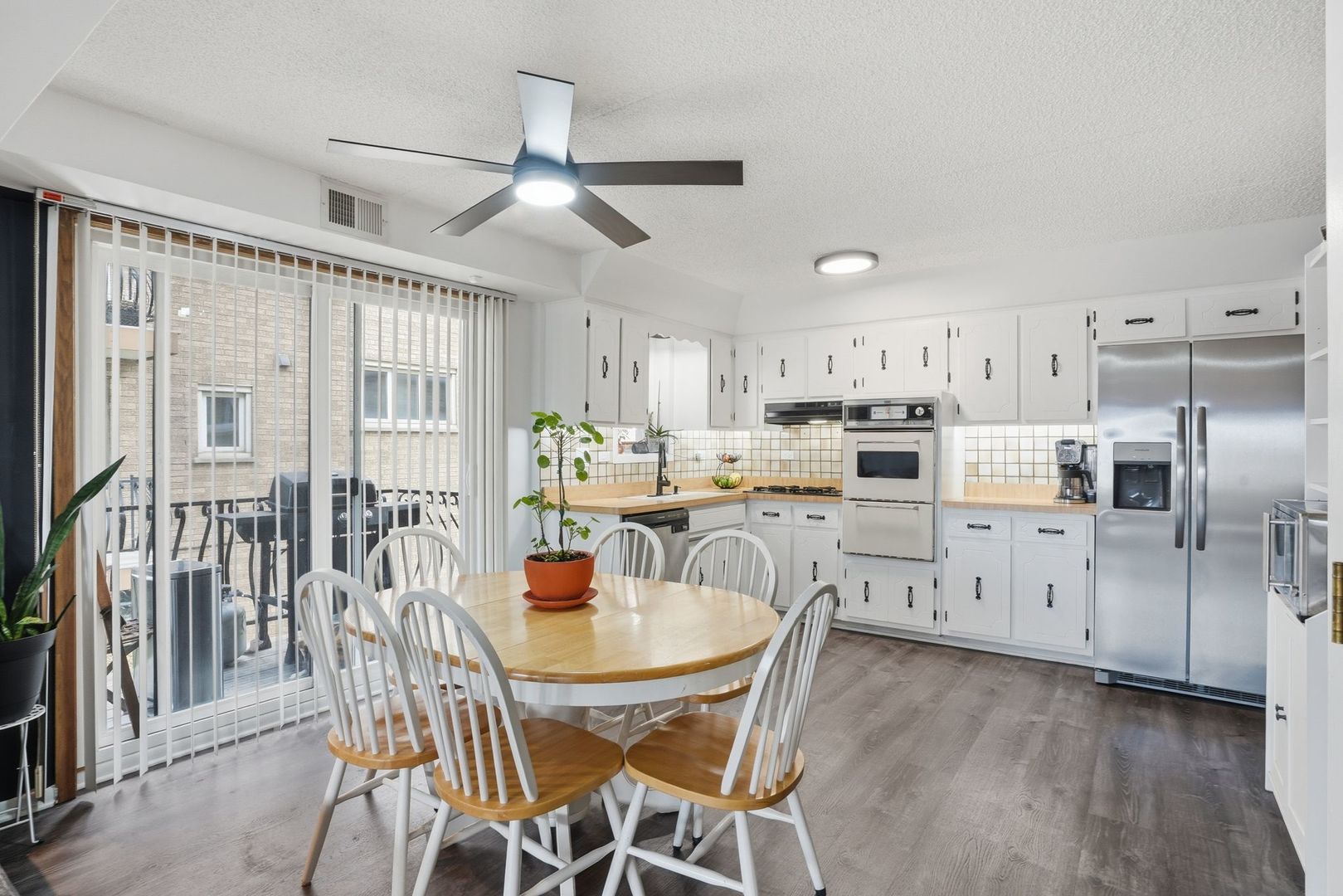 6257 S Newland Avenue #1N, Chicago, IL 60638