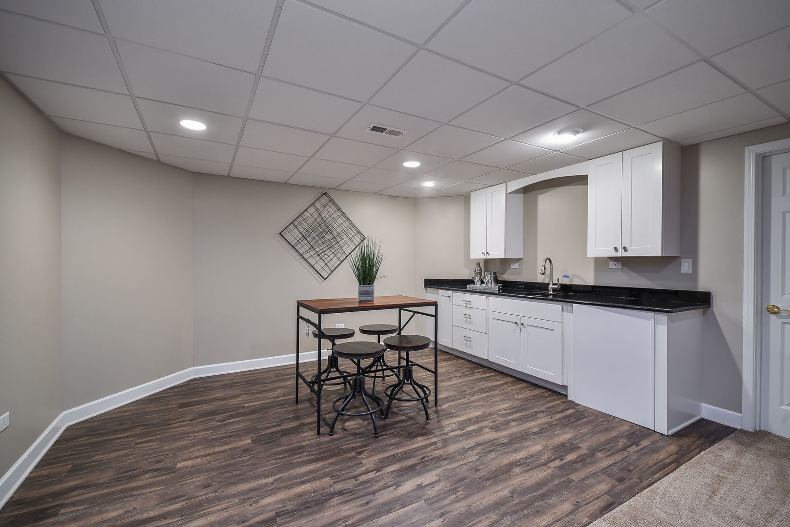 640 Kendridge Court, Aurora, IL 60502