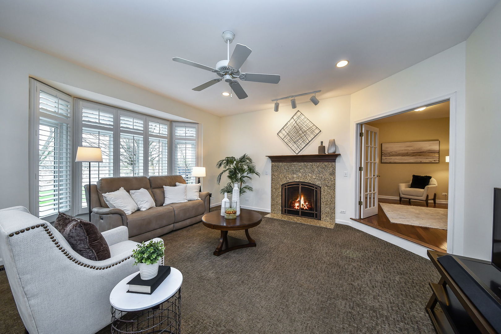 640 Kendridge Court, Aurora, IL 60502