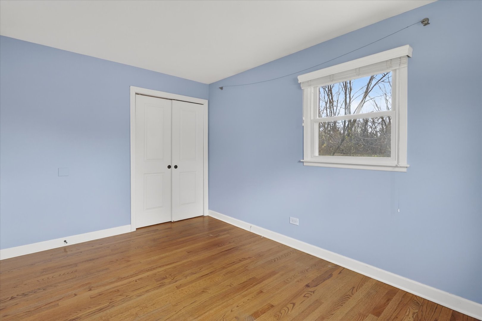 5635 Alabama Avenue, Clarendon Hills, IL 60514