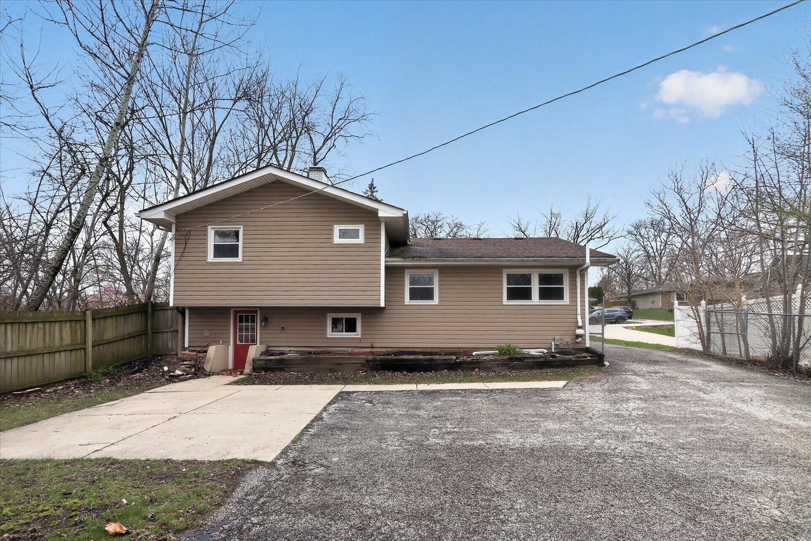 5635 Alabama Avenue, Clarendon Hills, IL 60514