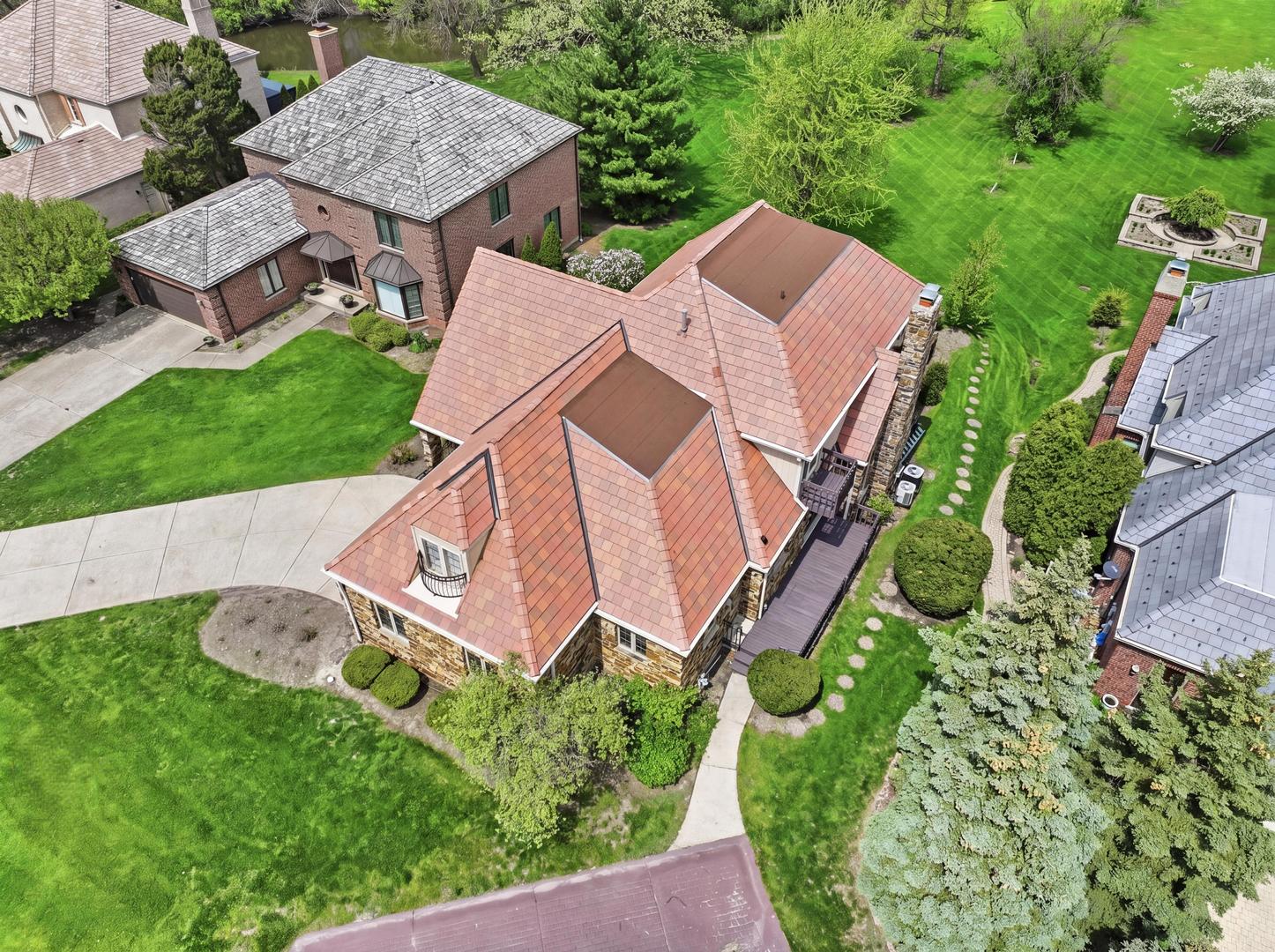 910 Red Fox Lane, Oak Brook, IL 60523