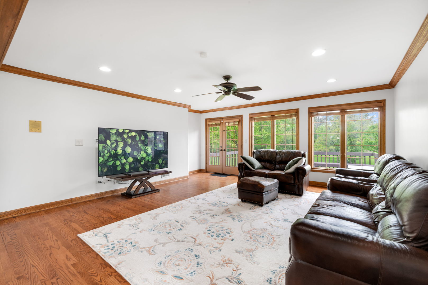 910 Red Fox Lane, Oak Brook, IL 60523