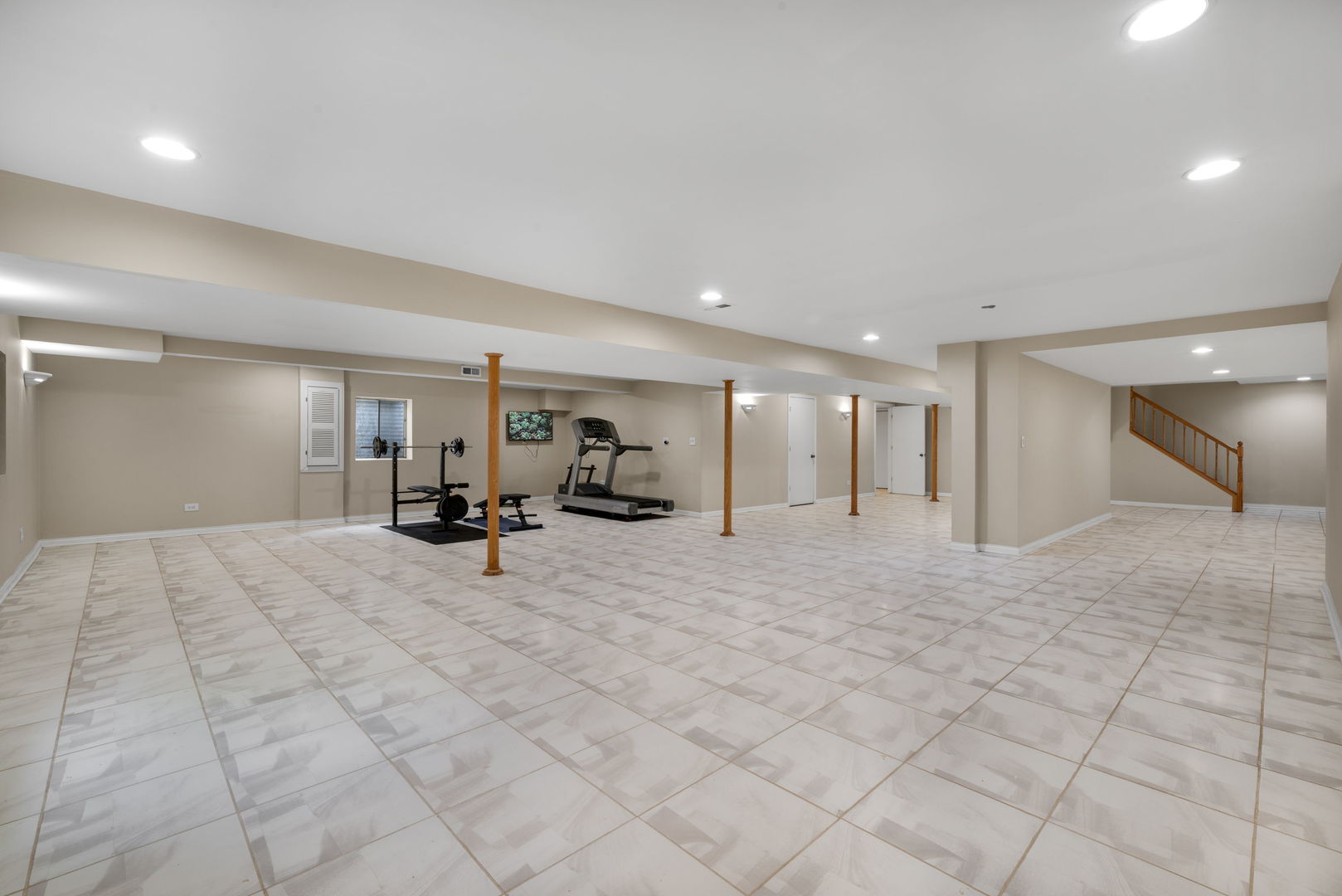 910 Red Fox Lane, Oak Brook, IL 60523