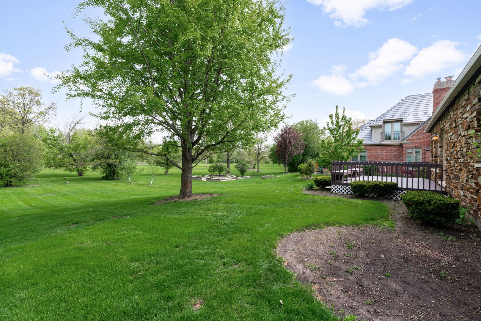 910 Red Fox Lane, Oak Brook, IL 60523