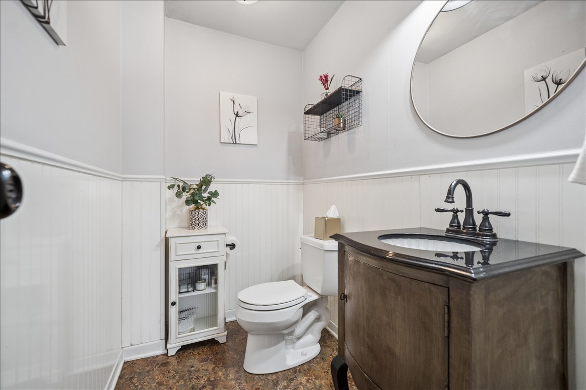 1739 N Windsor Drive, Arlington Heights, IL 60004