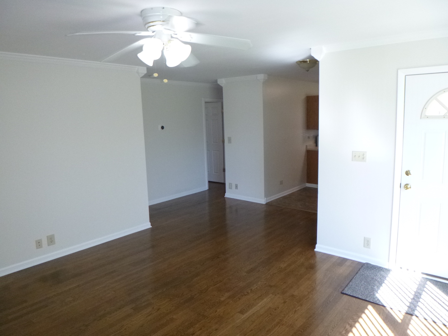 30 Aspen Lane, Carpentersville, IL 60110