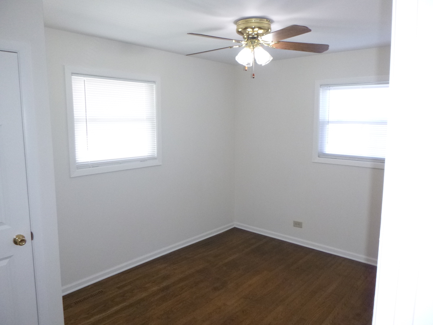 30 Aspen Lane, Carpentersville, IL 60110