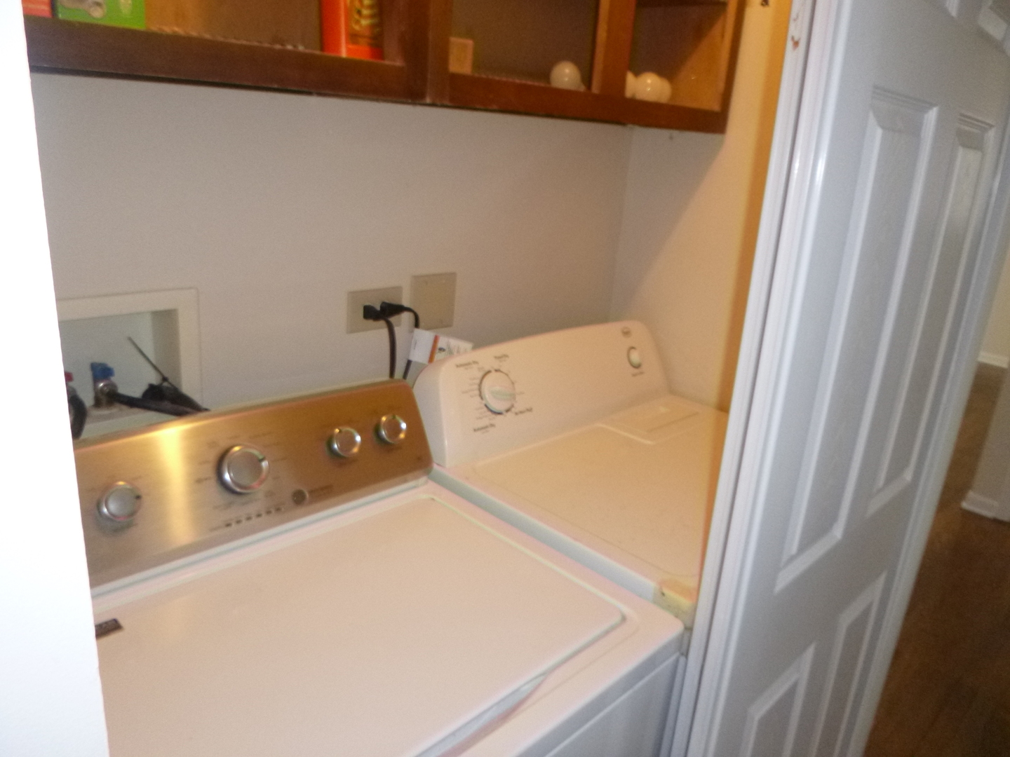 30 Aspen Lane, Carpentersville, IL 60110