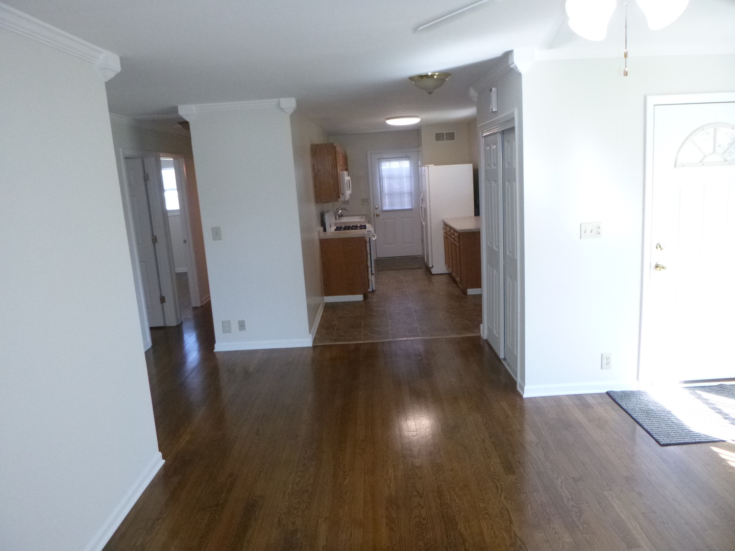 30 Aspen Lane, Carpentersville, IL 60110