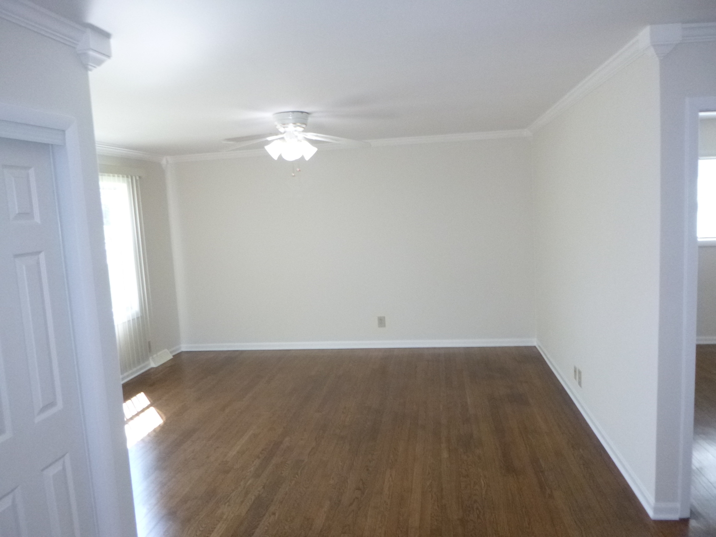 30 Aspen Lane, Carpentersville, IL 60110