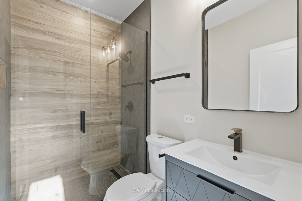 9322 S Trumbull Avenue, Evergreen Park, IL 60805