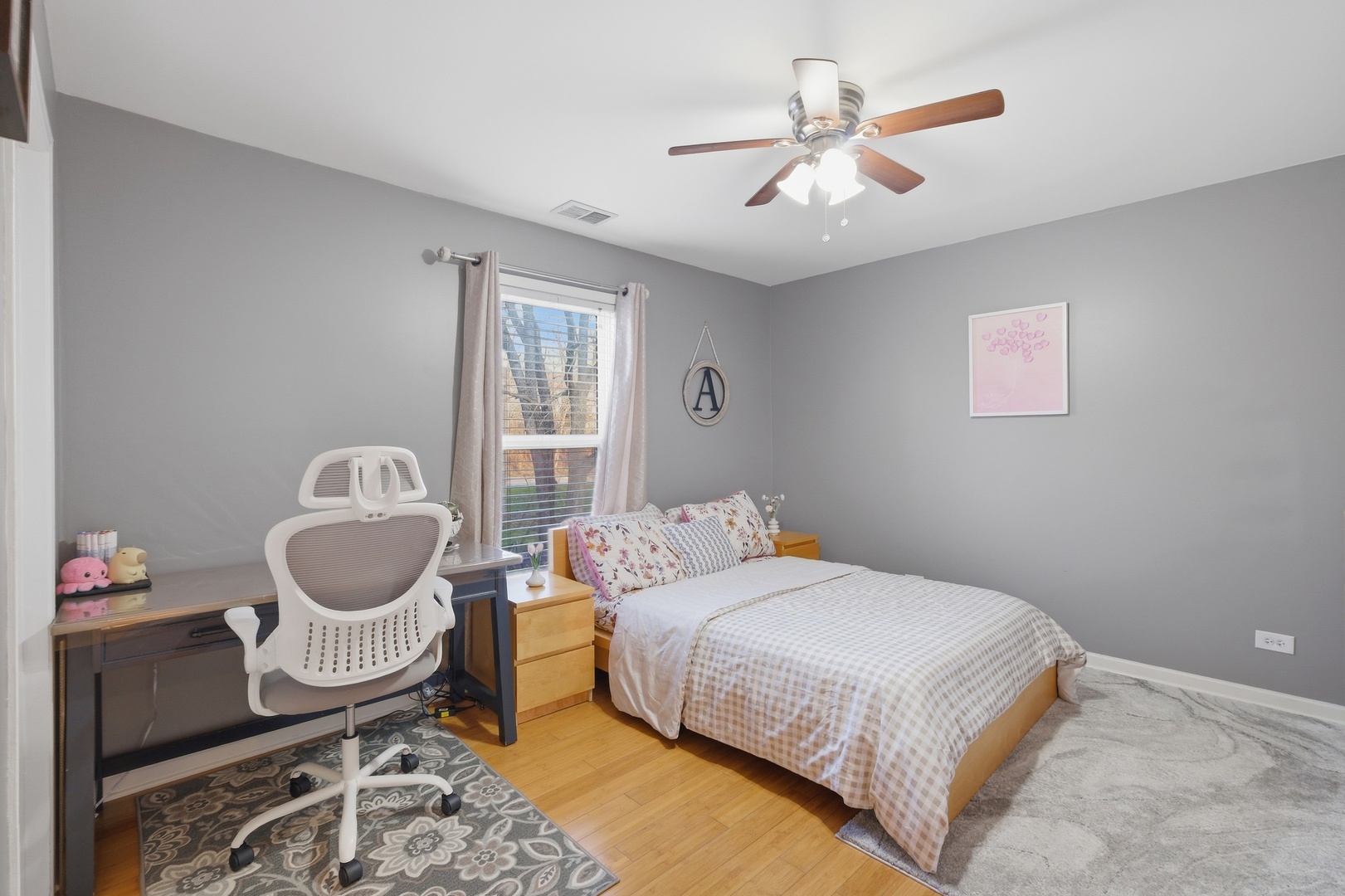 1405 Charles Avenue, Algonquin, IL 60102