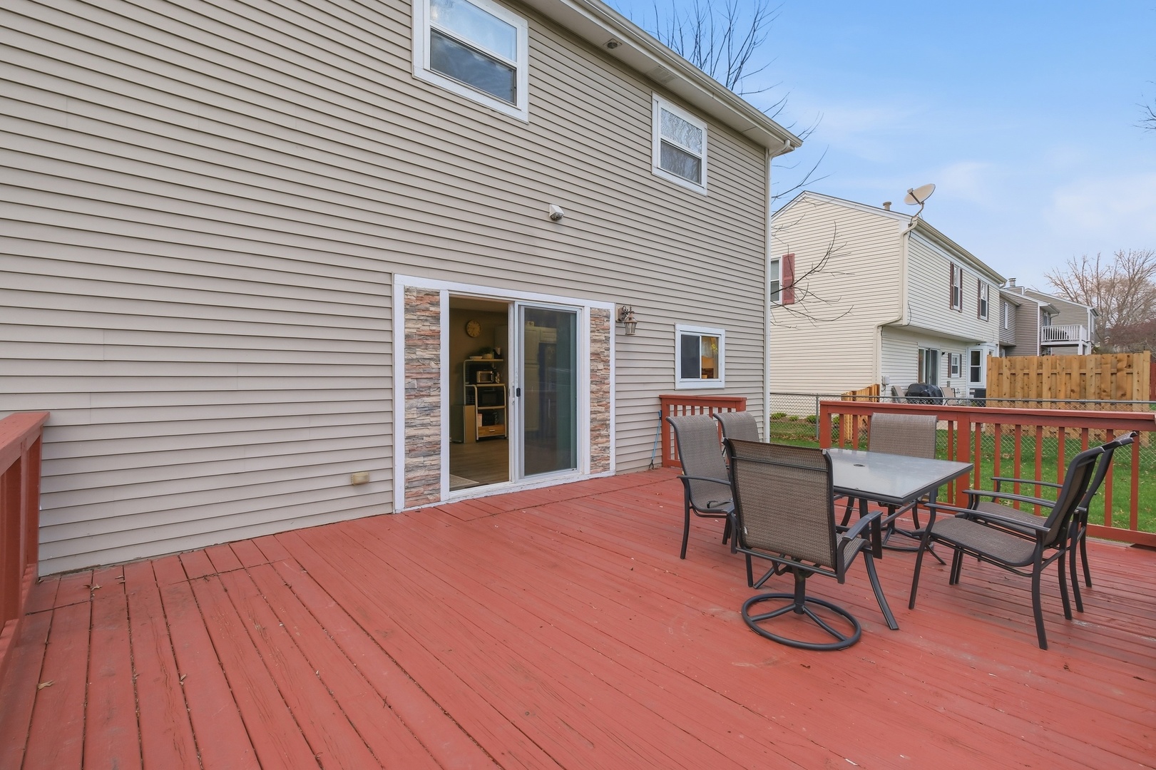 1405 Charles Avenue, Algonquin, IL 60102