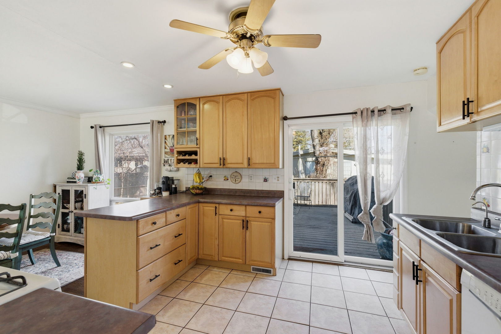 228 41st Street, Downers Grove, IL 60515