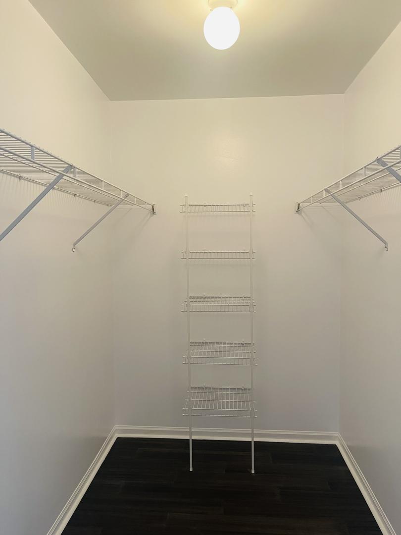 2813 Powell Court, Naperville, IL 60563