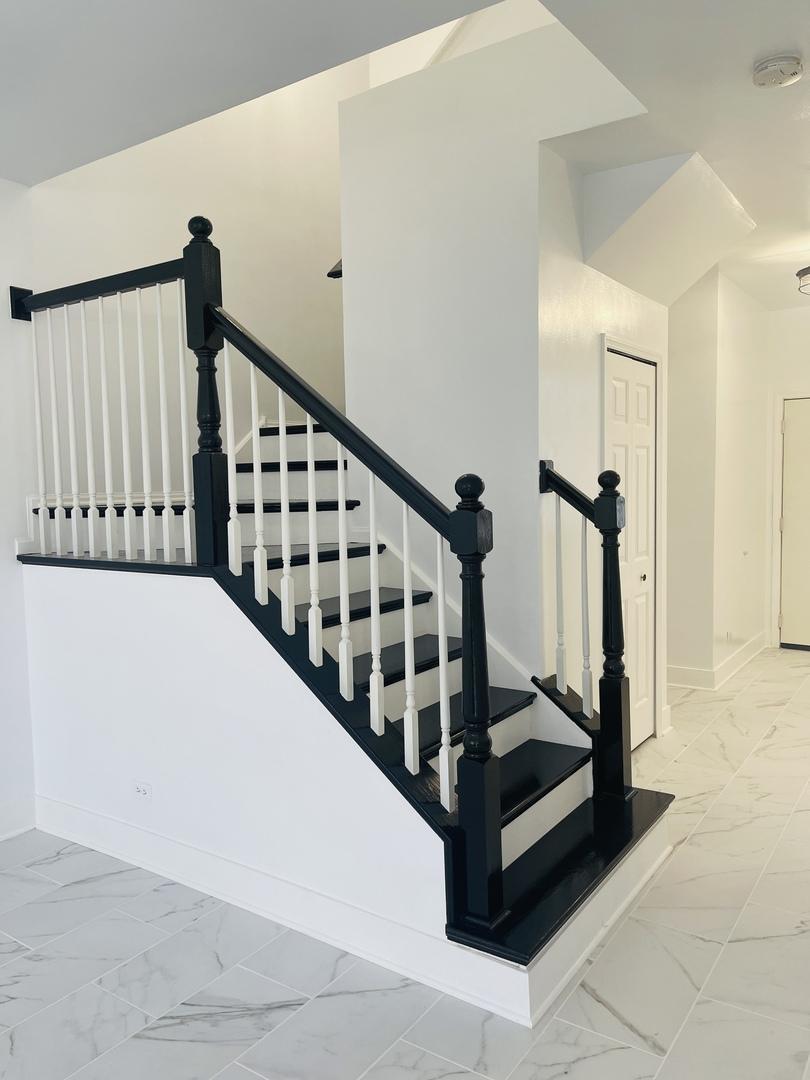 2813 Powell Court, Naperville, IL 60563