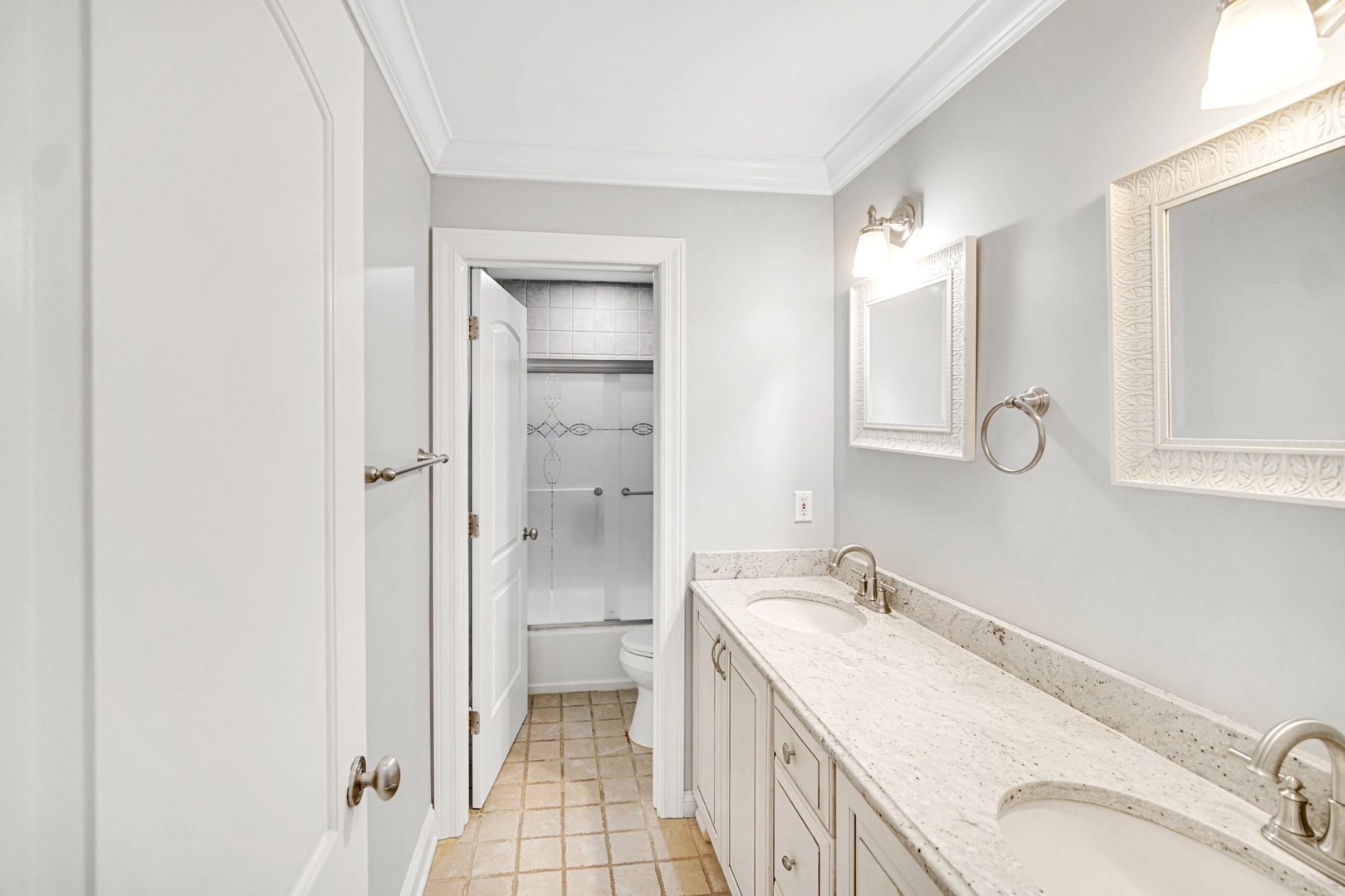 932 S Grant Street, Hinsdale, IL 60521