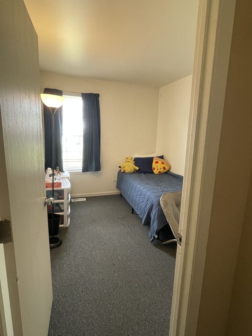 3314 Greenwich Lane, Island Lake, IL 60042