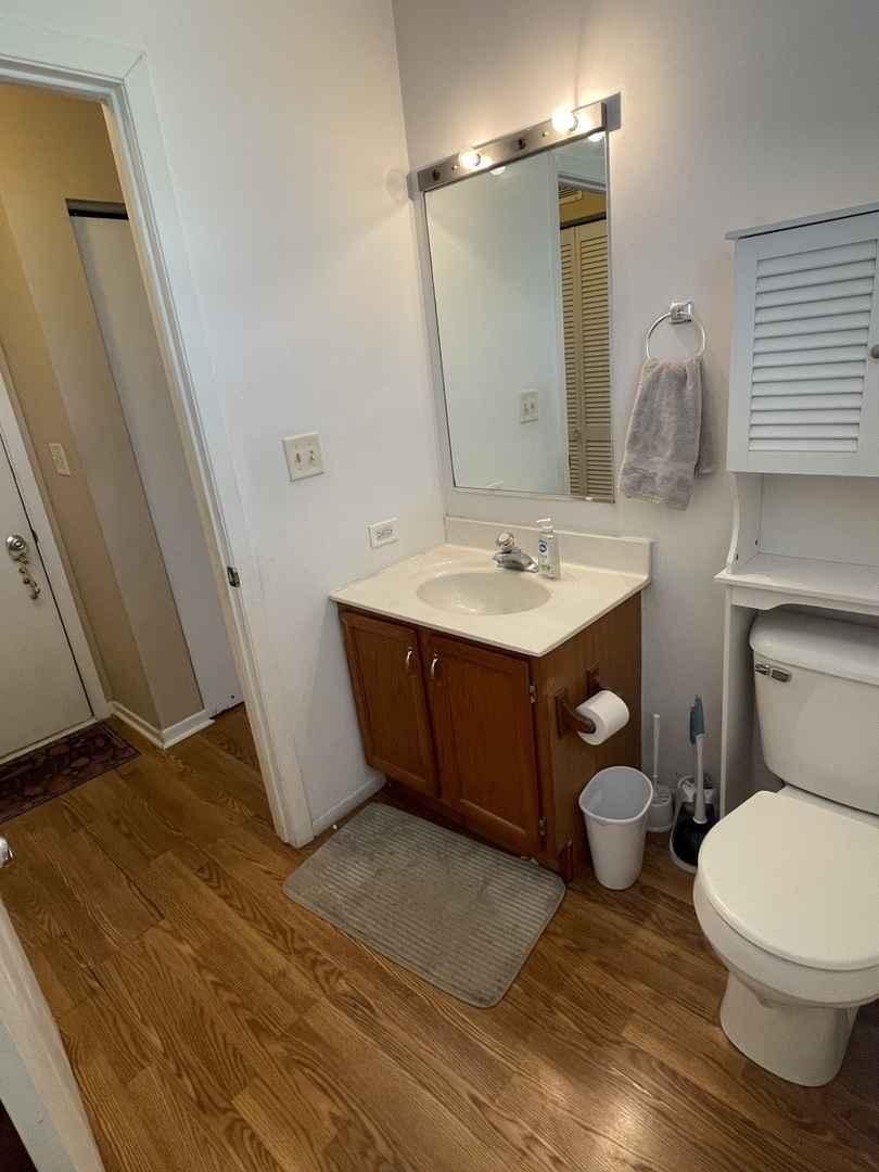 3314 Greenwich Lane, Island Lake, IL 60042