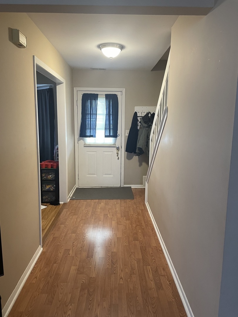 3314 Greenwich Lane, Island Lake, IL 60042