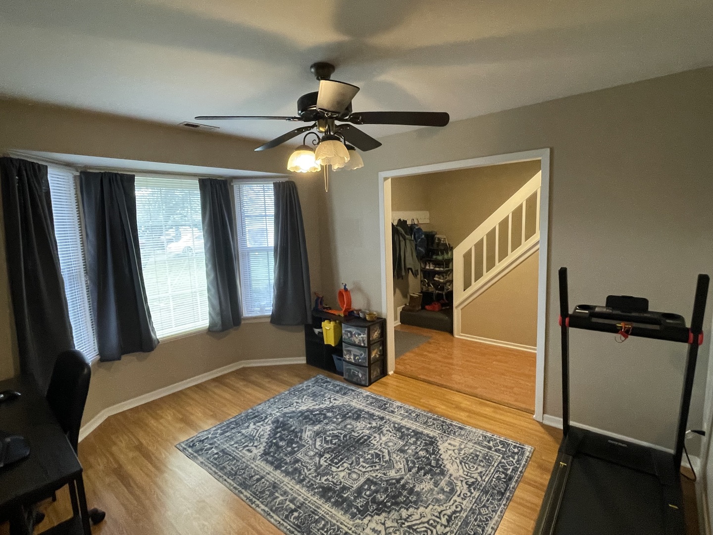 3314 Greenwich Lane, Island Lake, IL 60042