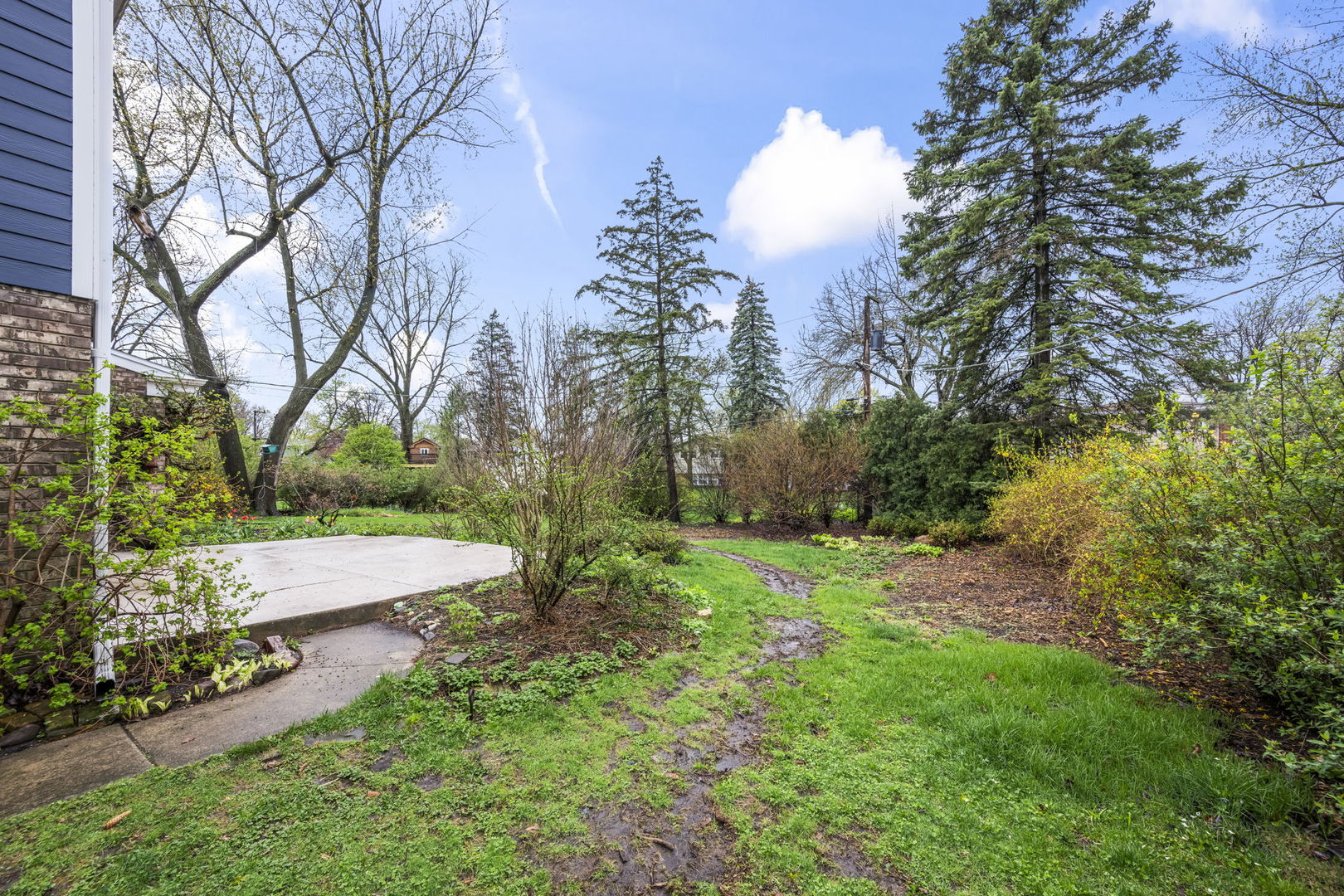 1402 N Harvard Avenue, Arlington Heights, IL 60004