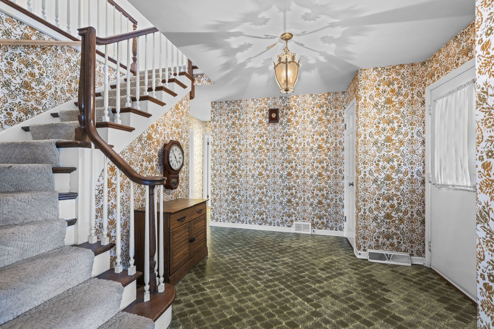 1402 N Harvard Avenue, Arlington Heights, IL 60004