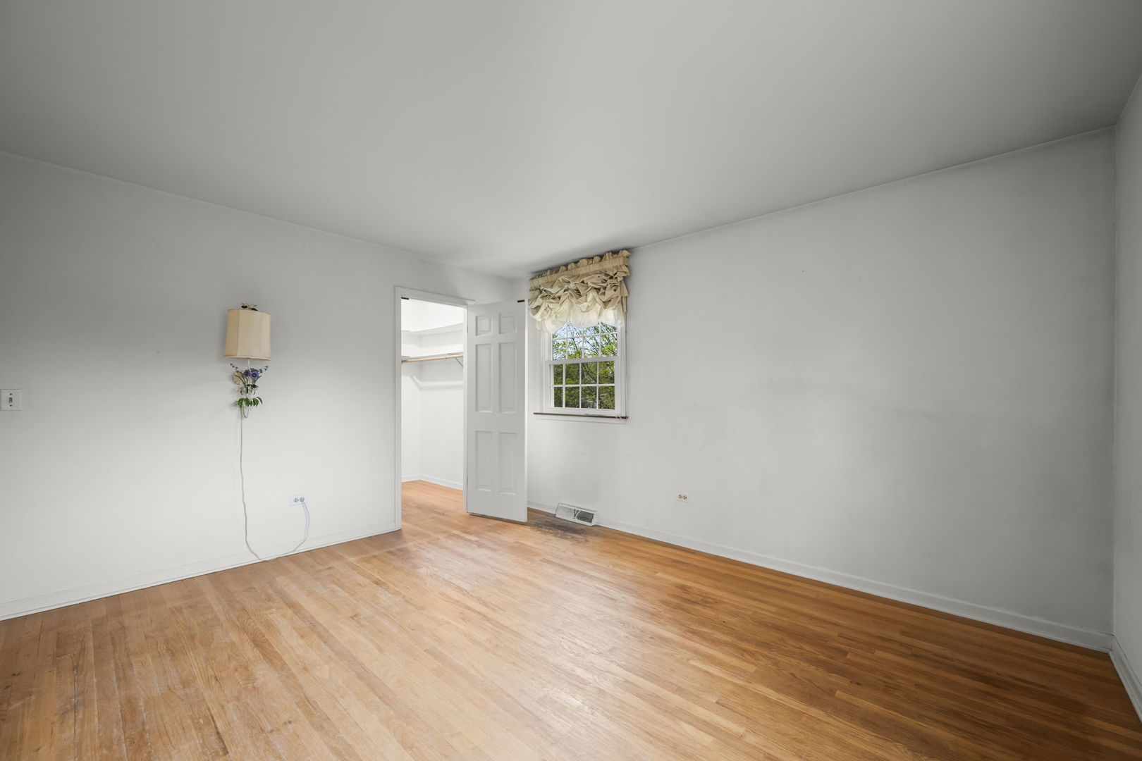 1402 N Harvard Avenue, Arlington Heights, IL 60004