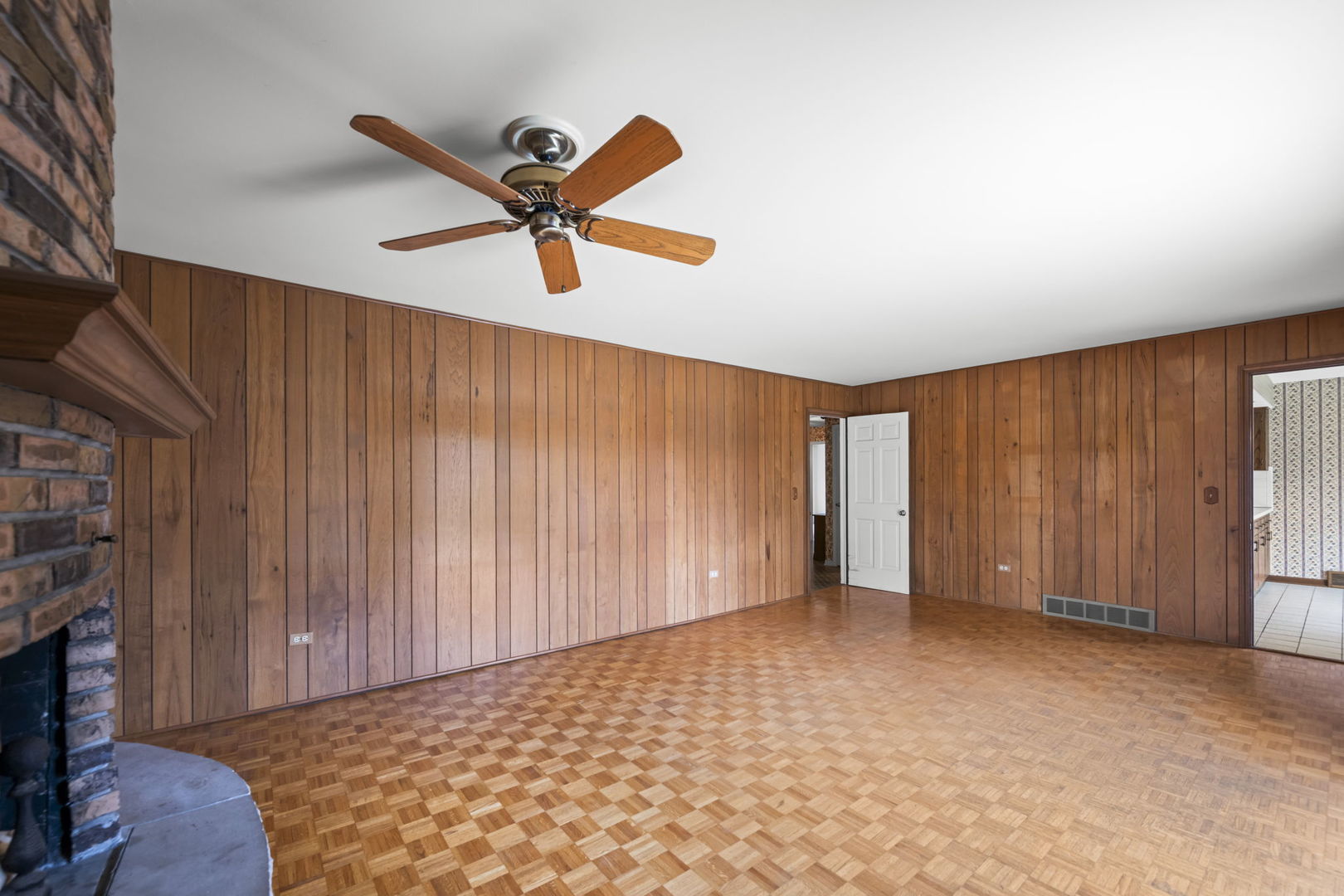 1402 N Harvard Avenue, Arlington Heights, IL 60004