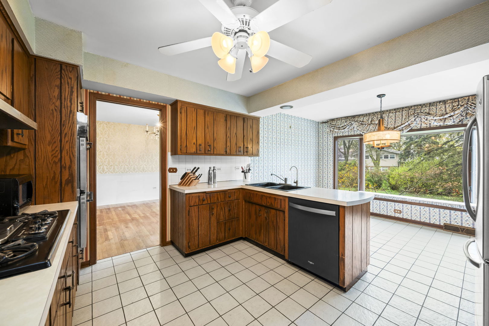 1402 N Harvard Avenue, Arlington Heights, IL 60004