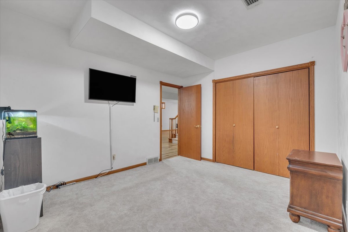 3402 76th Street, Moline, IL 61265