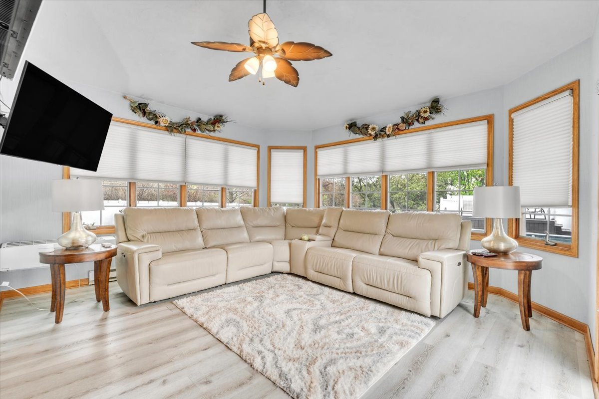 3402 76th Street, Moline, IL 61265