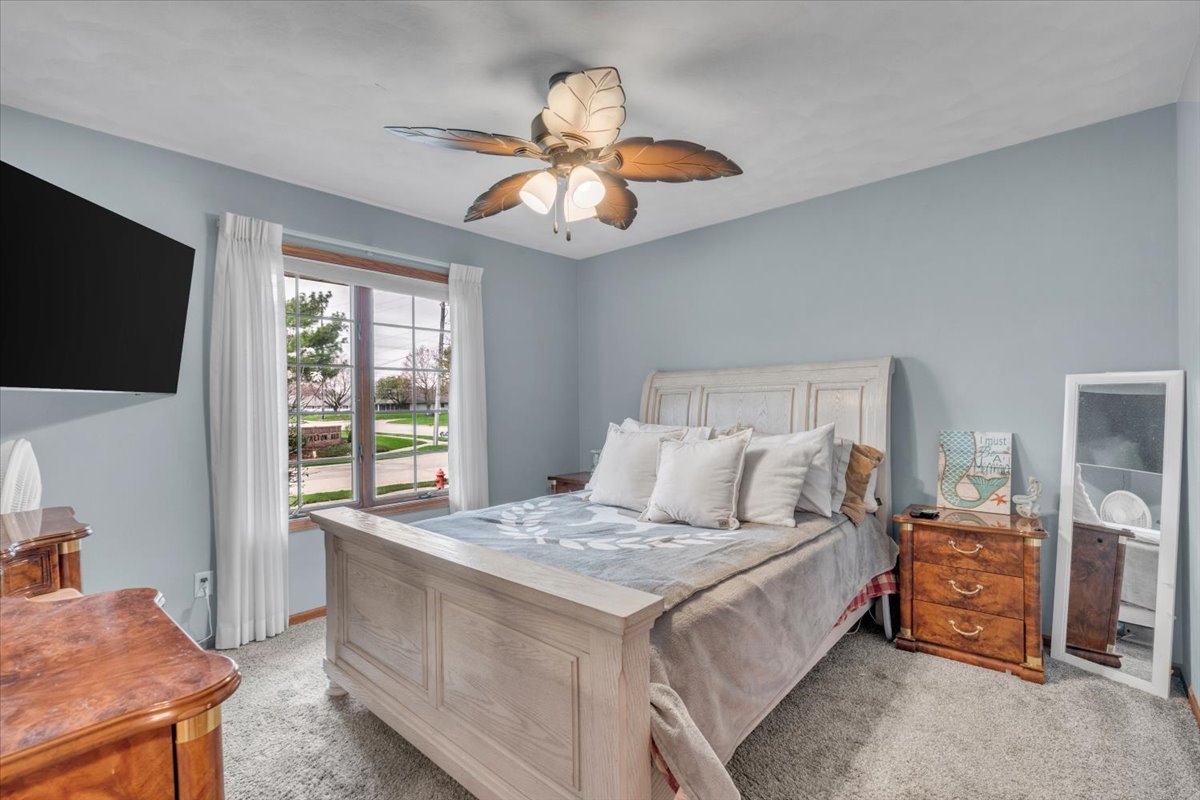 3402 76th Street, Moline, IL 61265