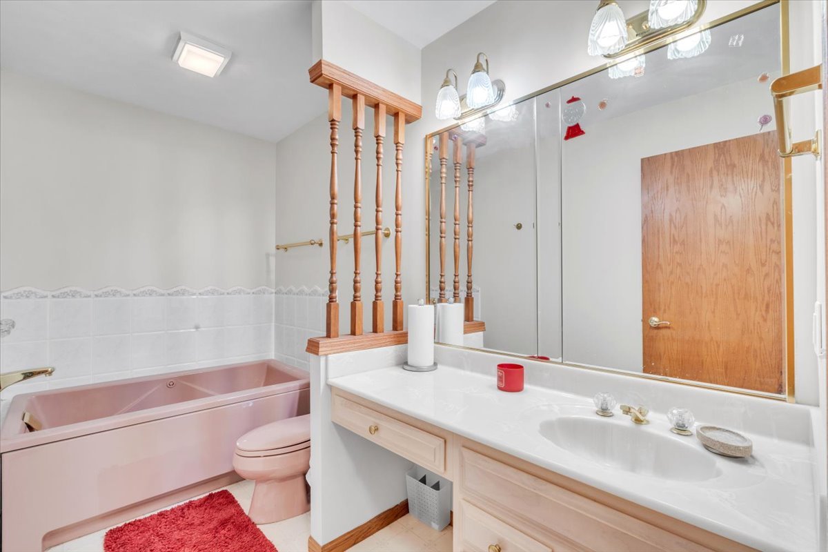 3402 76th Street, Moline, IL 61265