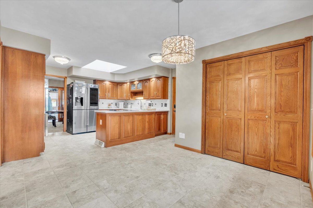 3402 76th Street, Moline, IL 61265