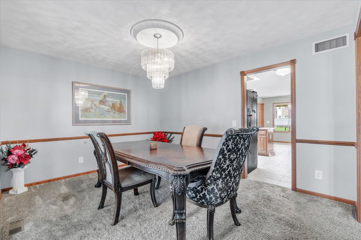 3402 76th Street, Moline, IL 61265