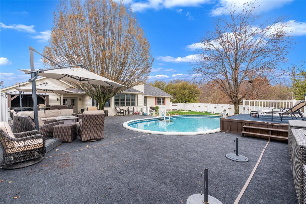 3402 76th Street, Moline, IL 61265