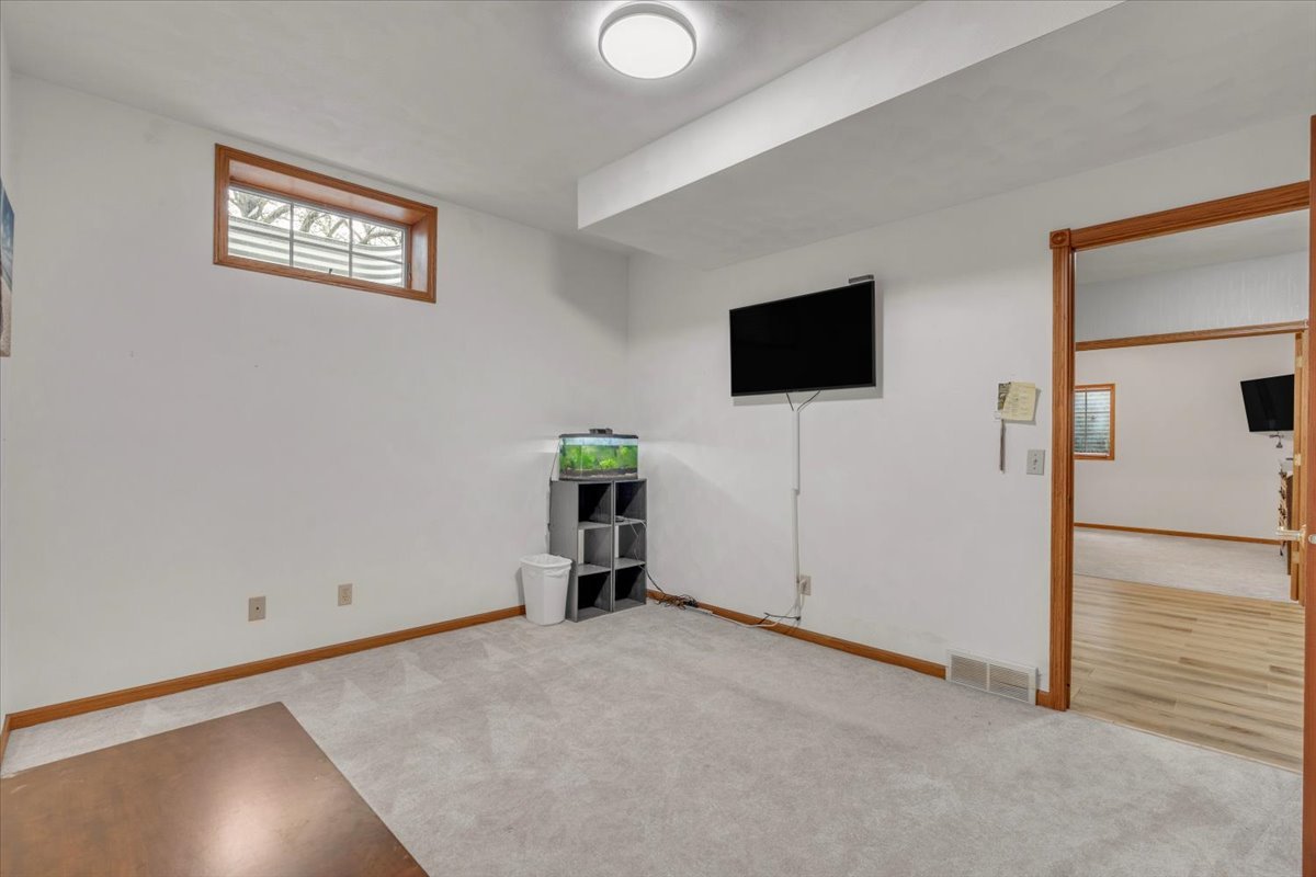 3402 76th Street, Moline, IL 61265