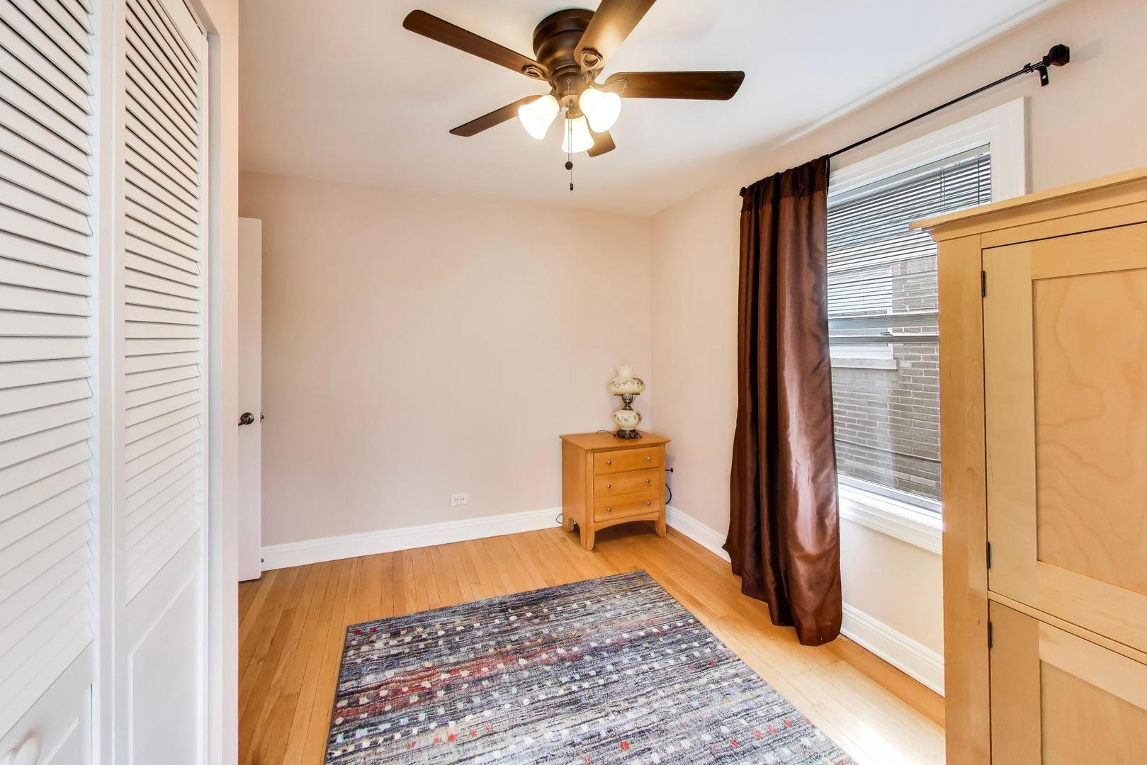 5136 W Lee Street, Skokie, IL 60077