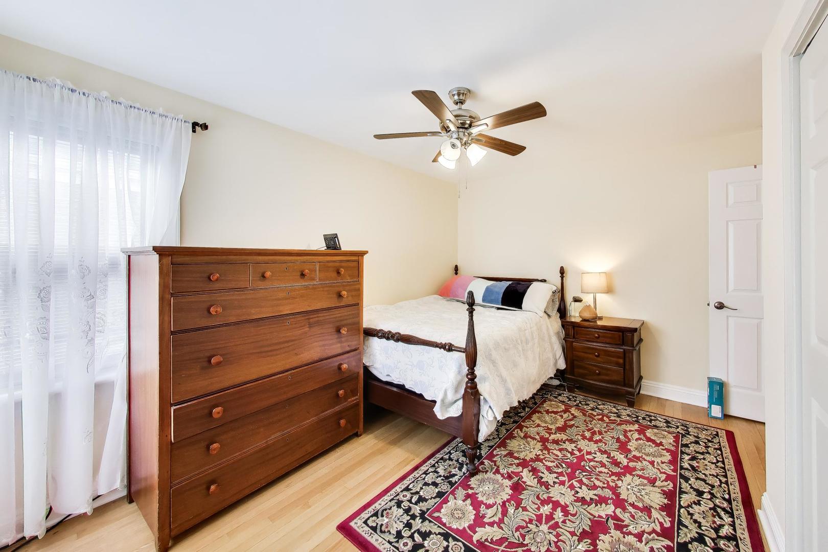 5136 W Lee Street, Skokie, IL 60077