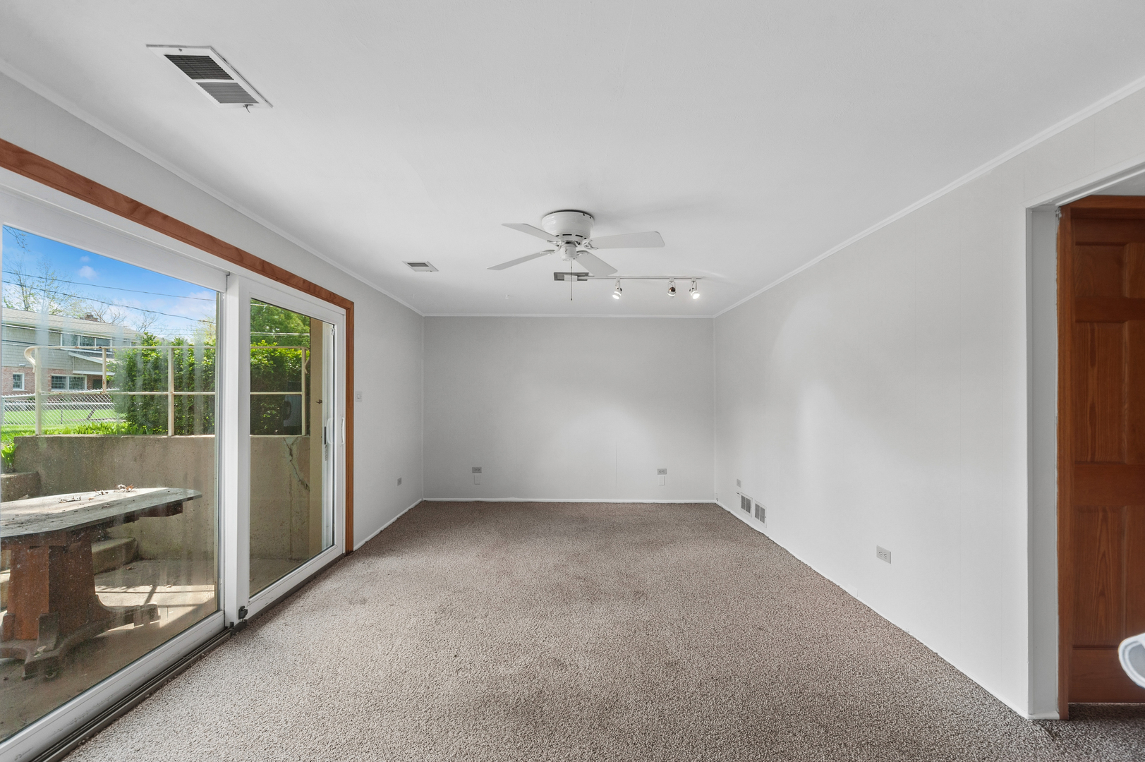 2007 N Spruce Terrace, Arlington Heights, IL 60004