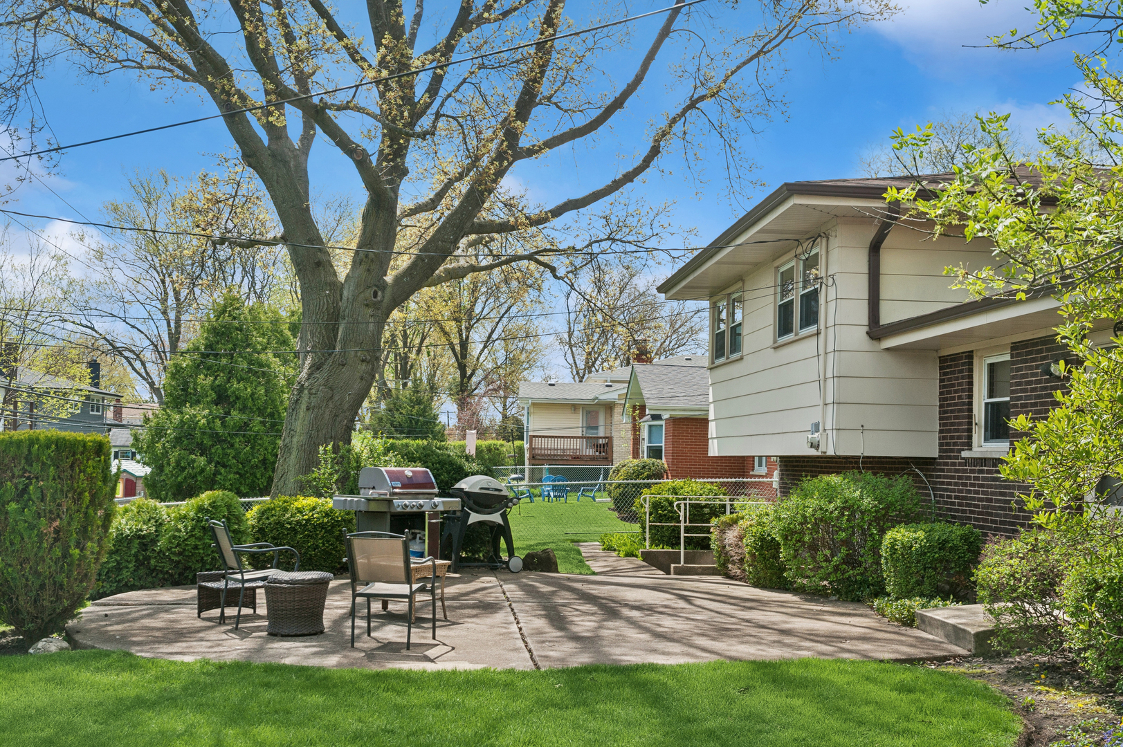 2007 N Spruce Terrace, Arlington Heights, IL 60004