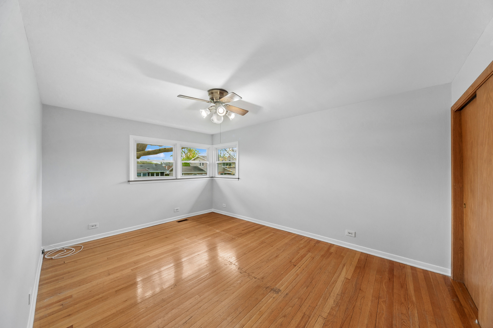 2007 N Spruce Terrace, Arlington Heights, IL 60004