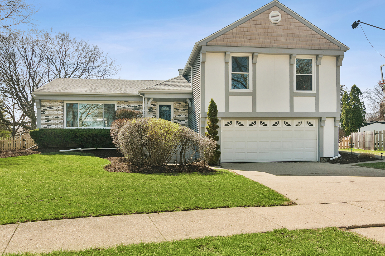 958 Chaucer Way, Buffalo Grove, IL 60089