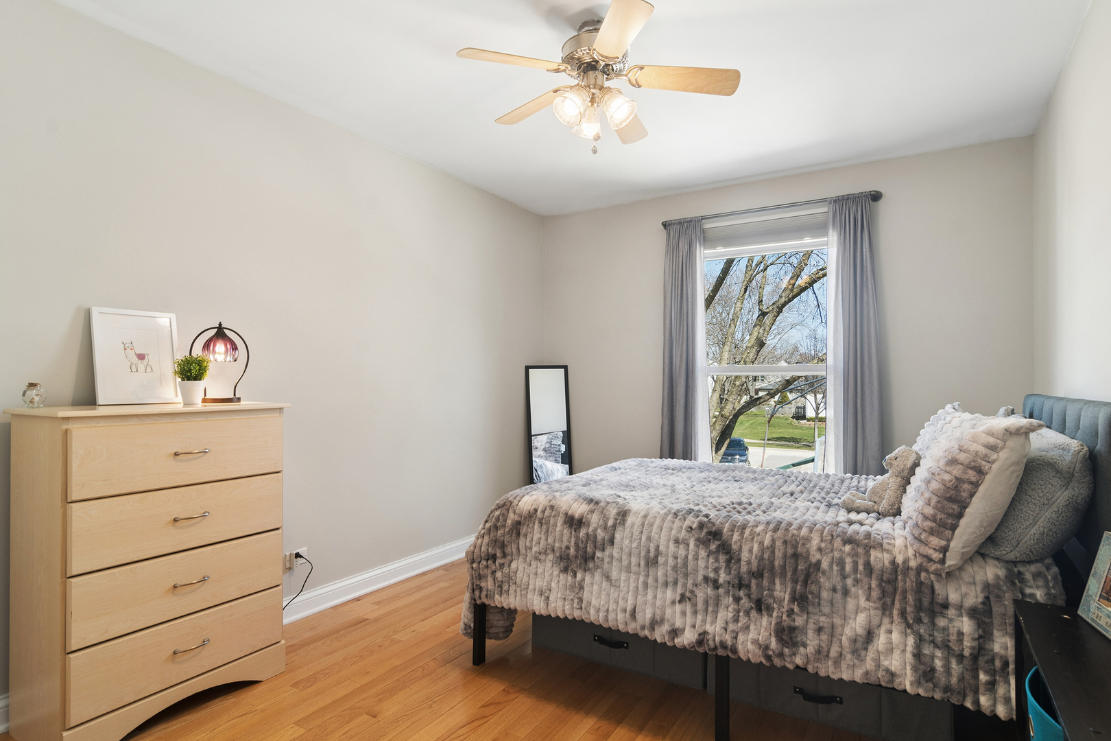 958 Chaucer Way, Buffalo Grove, IL 60089